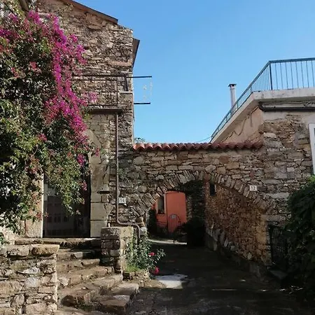 Pietra E Charme Apartment *